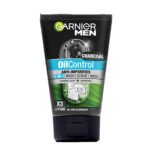 Acnofight scrub in Foam Face Wash